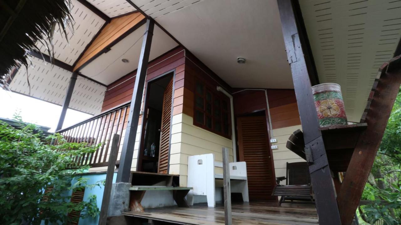Appartement Cast Away à Nonthaburi Extérieur photo